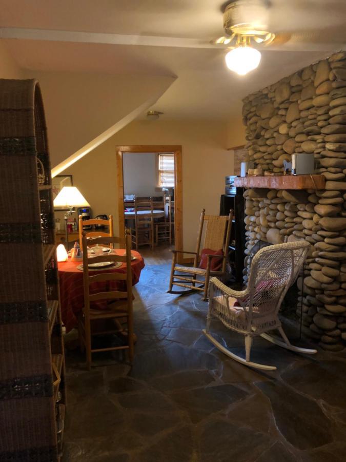 Smokies Bed And Breakfast - Evergreen Cottage Inn 鸽子谷 外观 照片