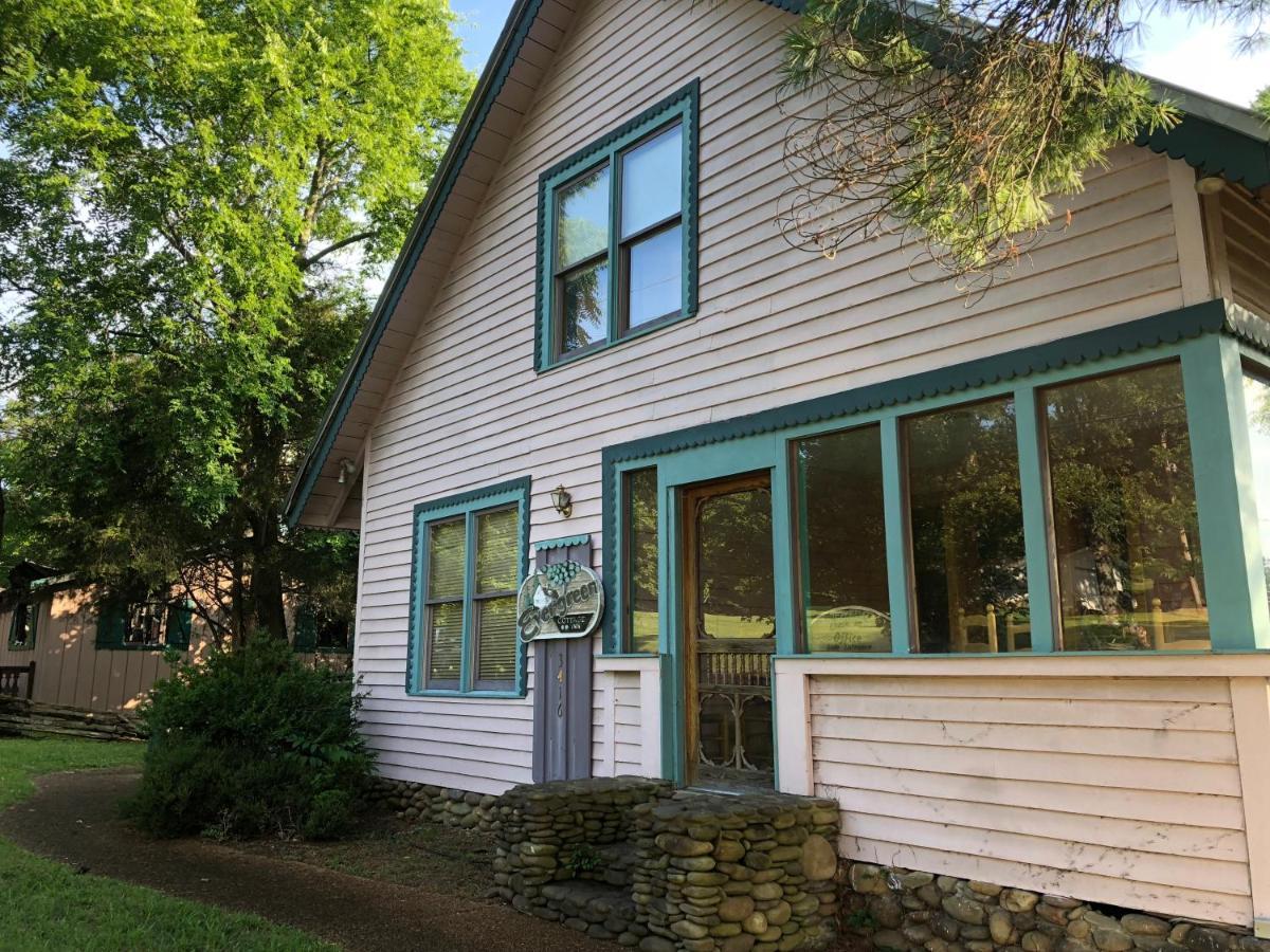 Smokies Bed And Breakfast - Evergreen Cottage Inn 鸽子谷 外观 照片